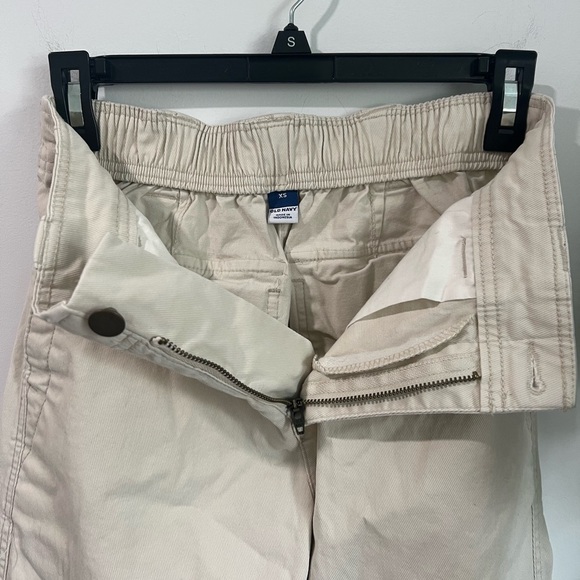 Old Navy Pants - Picture 3 of 4